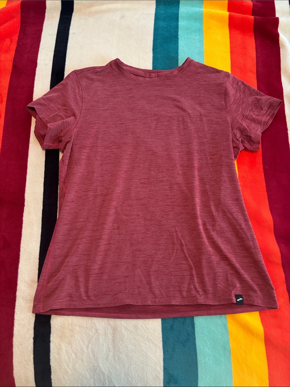 Brooks Luxe Tee in Dark Rose sz med